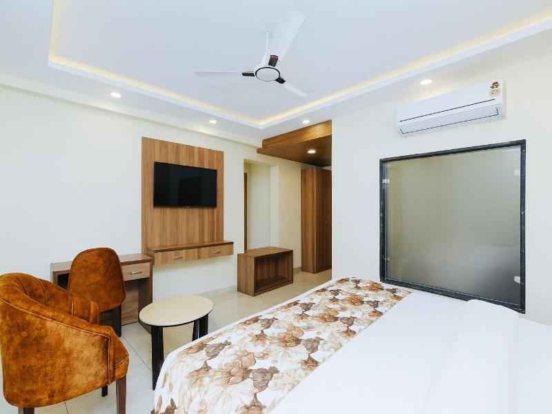 Hotel Pawan Regency image