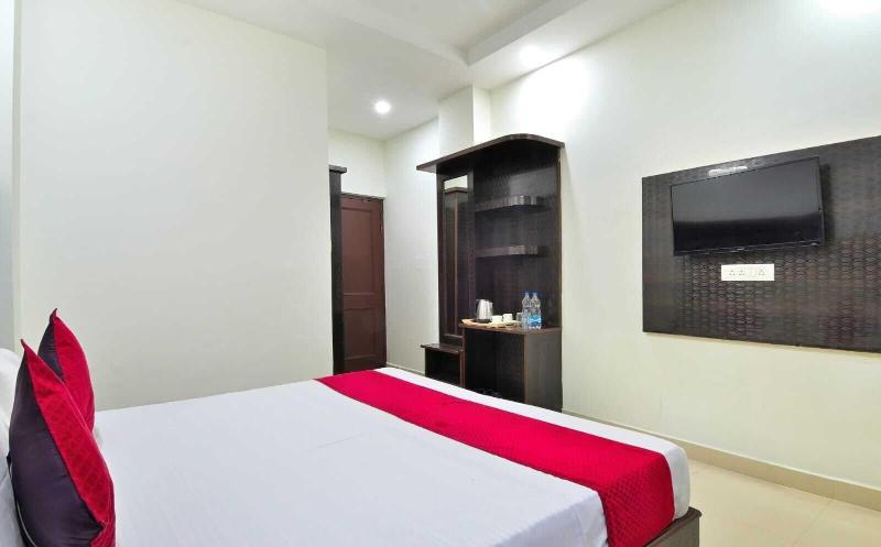 Hotel Forest Hill image