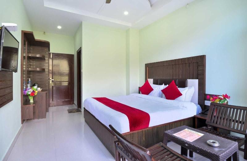 Hotel Forest Hill image