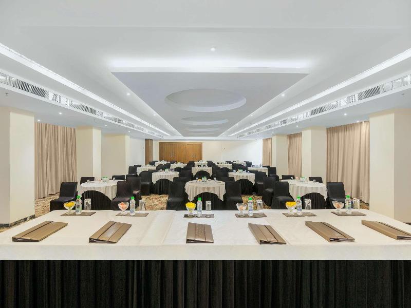Hrj Sarovar Portico Indore image