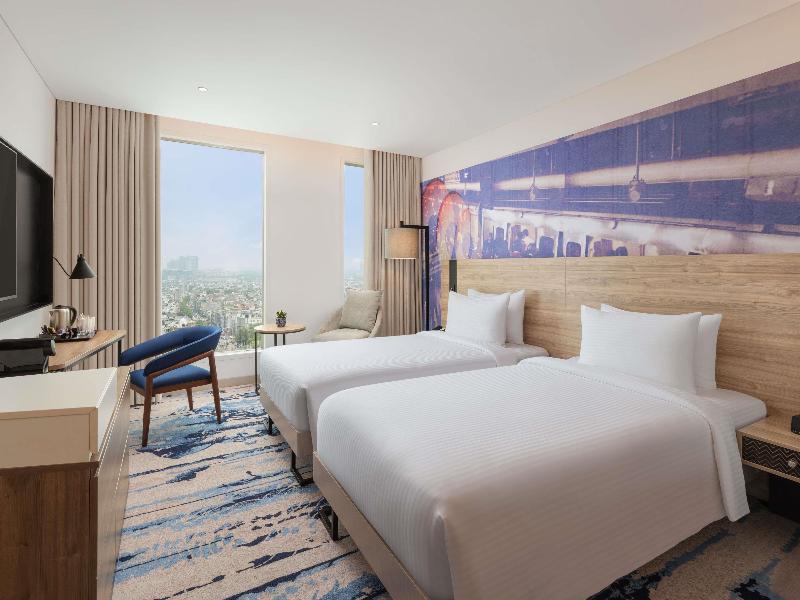Novotel New Delhi City Centre image