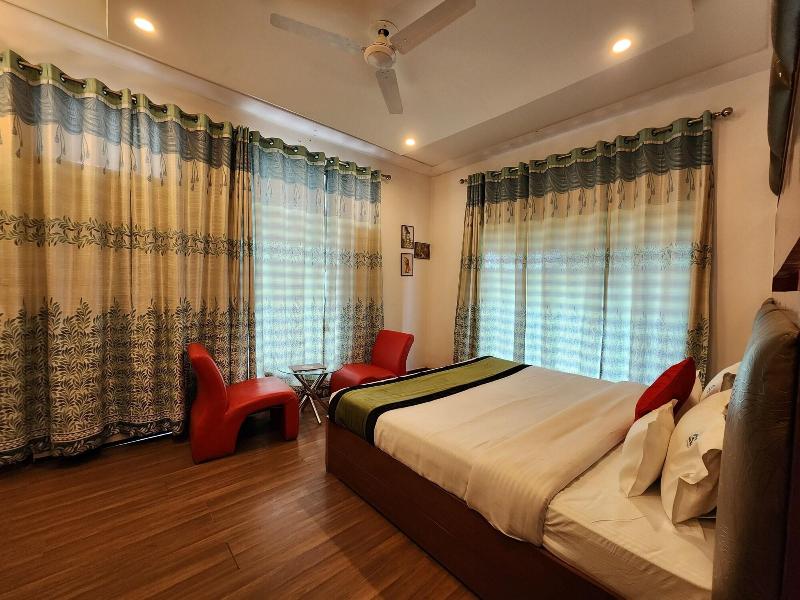 Hotel Bliss image