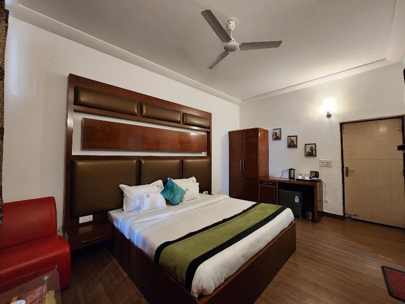 Hotel Bliss image