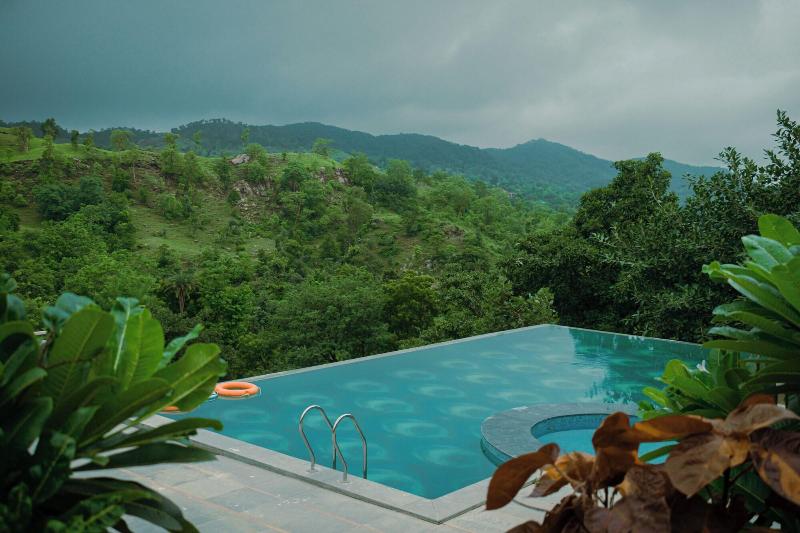 The Sky Imperial Pavoreal Jungle Resort image