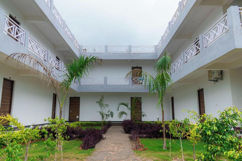 The Sky Imperial Pavoreal Jungle Resort image