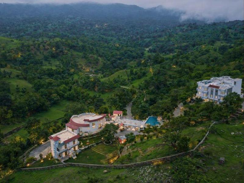 The Sky Imperial Pavoreal Jungle Resort image