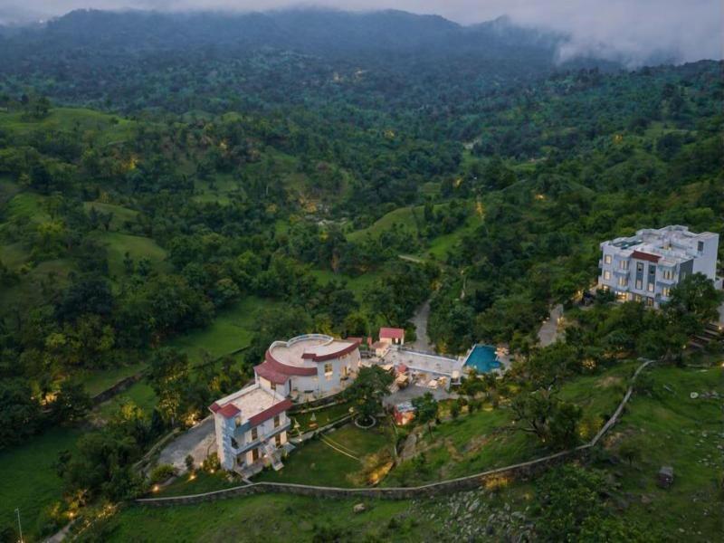 The Sky Imperial Pavoreal Jungle Resort image
