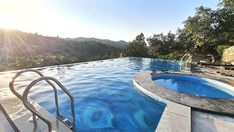 The Sky Imperial Pavoreal Jungle Resort image
