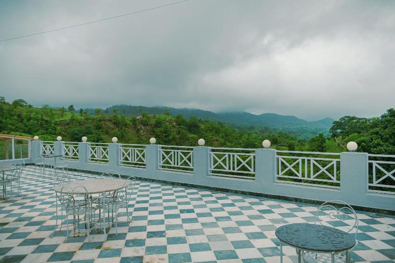 The Sky Imperial Pavoreal Jungle Resort image