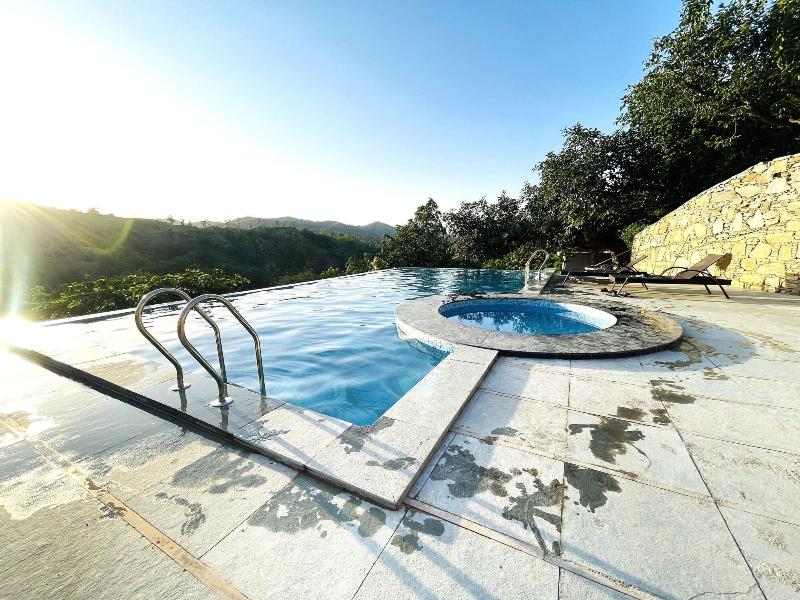 The Sky Imperial Pavoreal Jungle Resort image
