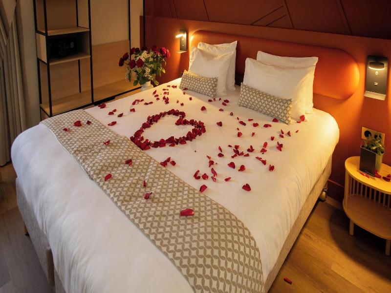 Hotel Nell image