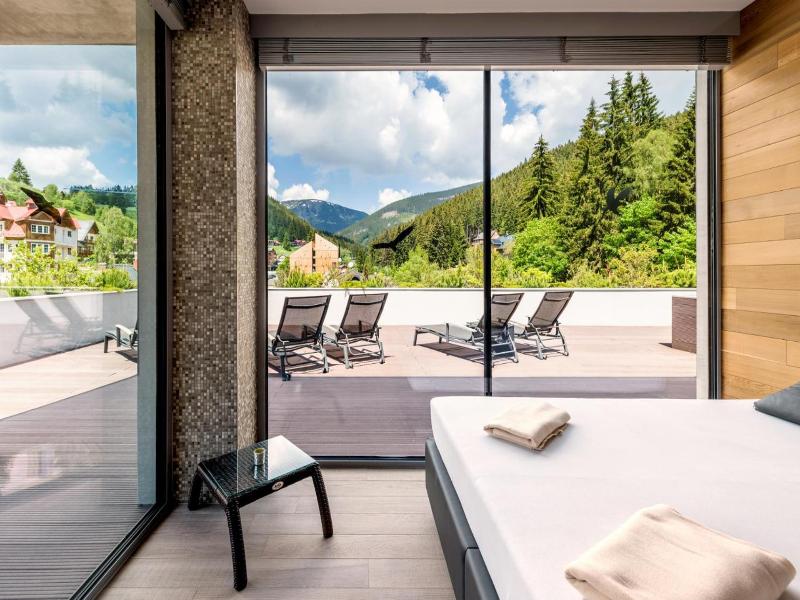 Hotel Pecr Well image