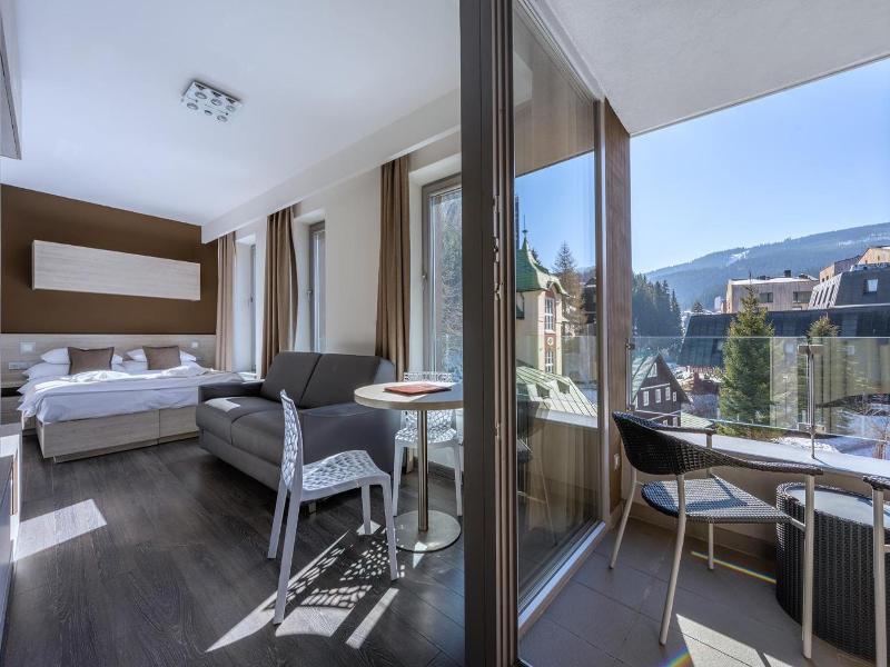 Hotel Pecr Well image