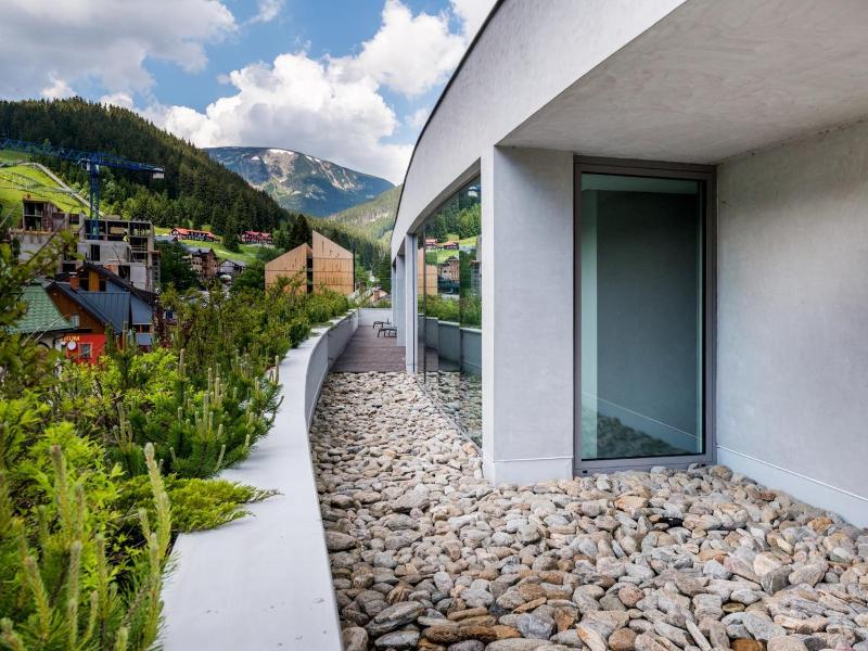 Hotel Pecr Well image