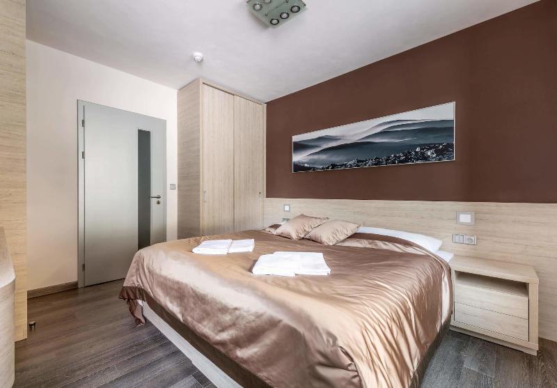 Hotel Pecr Well image
