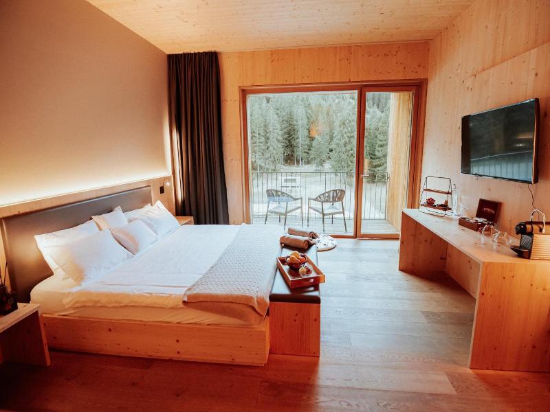 Campra Alpine Lodge Spa image