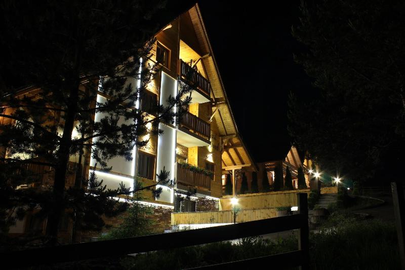 Villa Natural Wood — general view