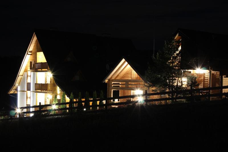 Villa Natural Wood image