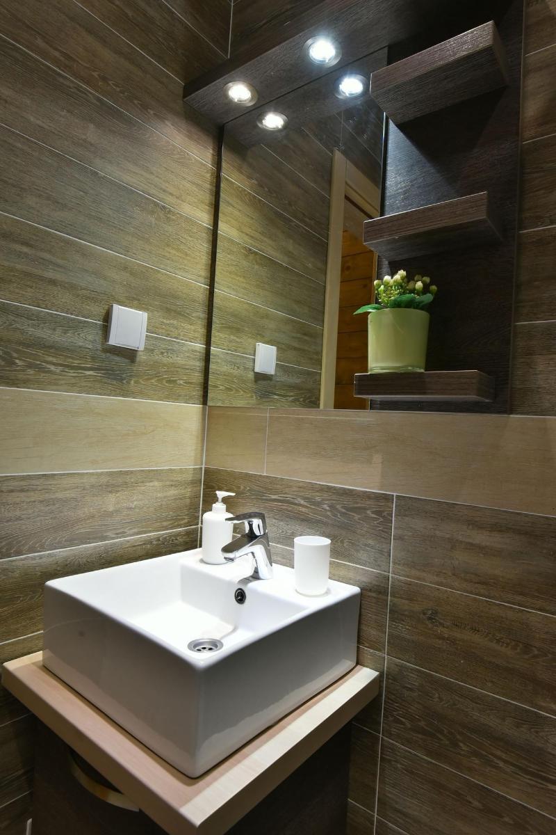 Villa Natural Wood image