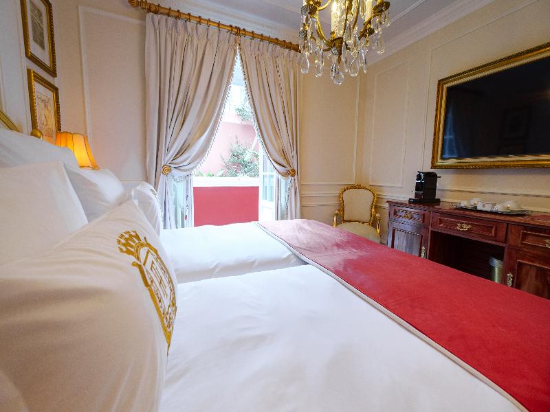 Boutique Hotel Teatro image