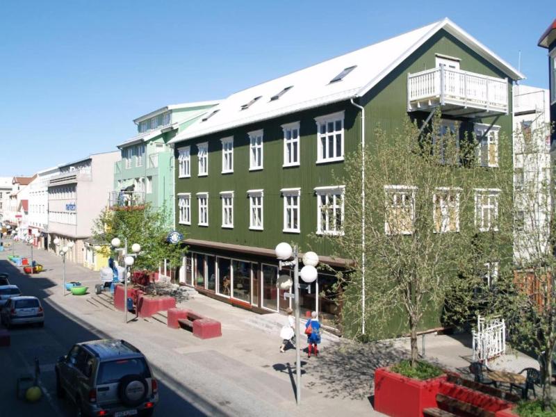 Akureyri Backpackers image