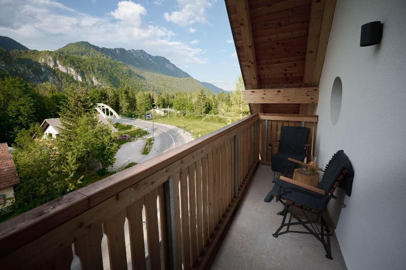 Triangel Boutique Hotel image