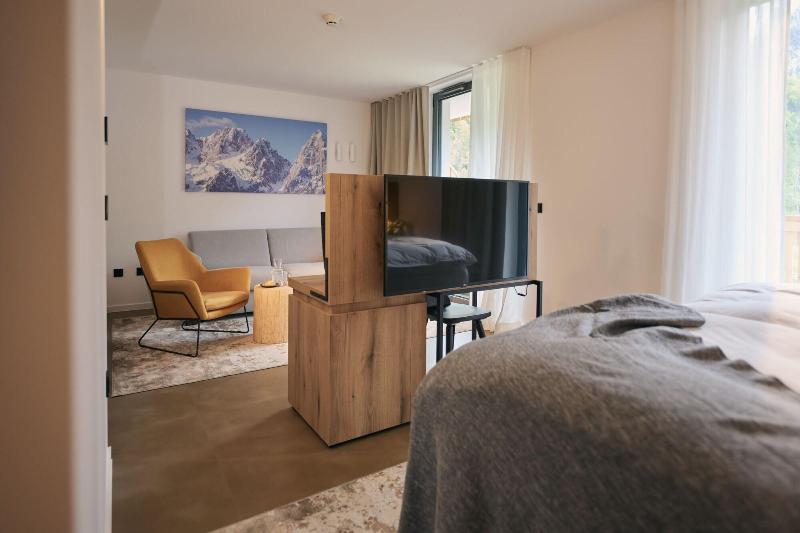 Triangel Boutique Hotel image