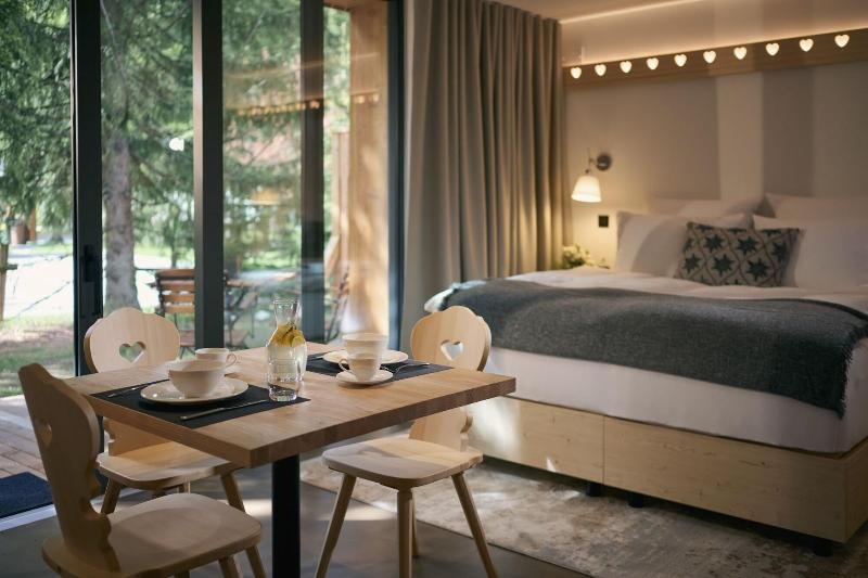Triangel Boutique Hotel image