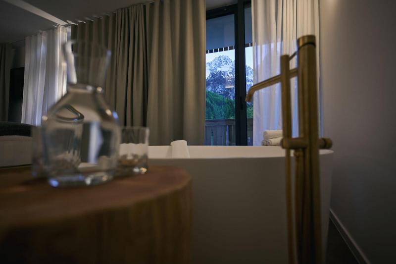 Triangel Boutique Hotel image