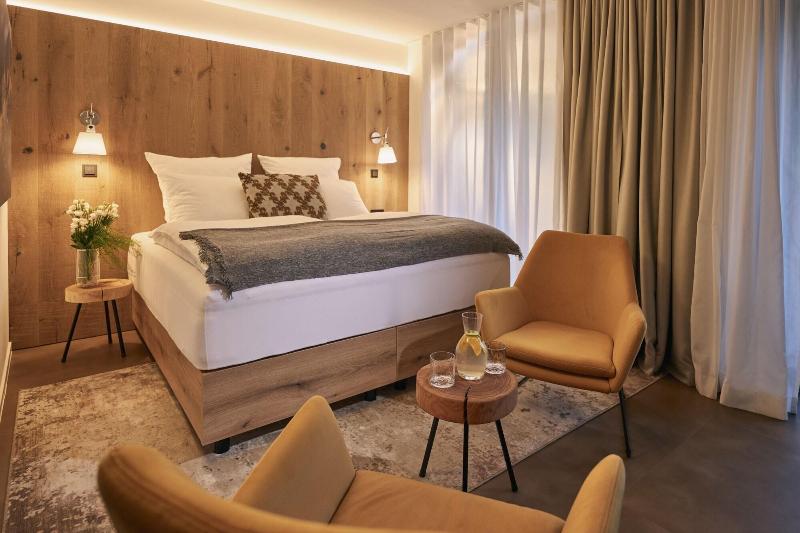 Triangel Boutique Hotel image