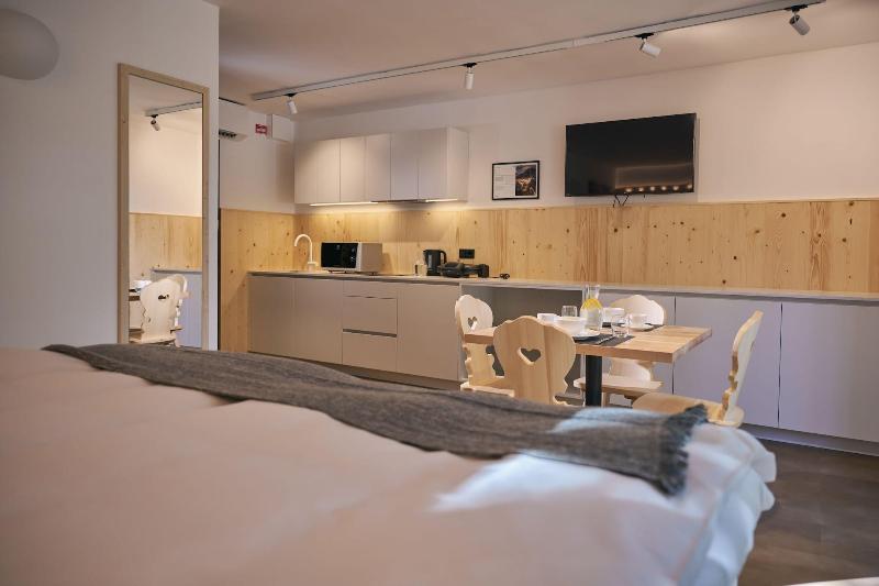 Triangel Boutique Hotel image