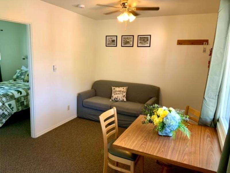 Mountain Springs Motel image