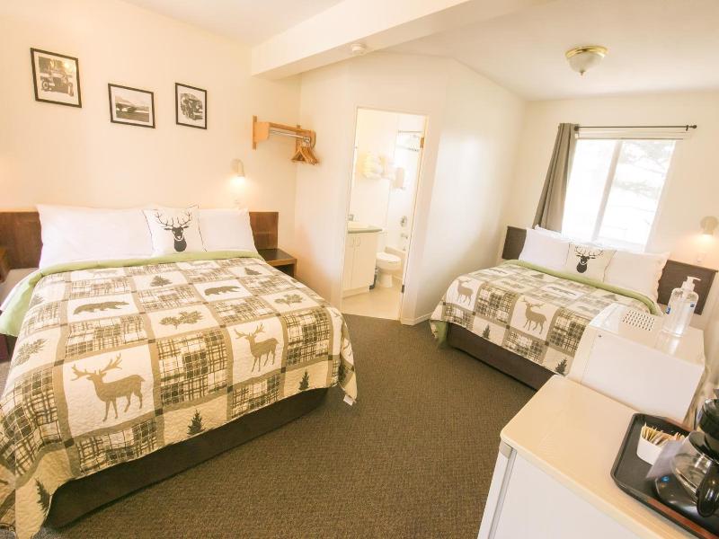 Mountain Springs Motel image