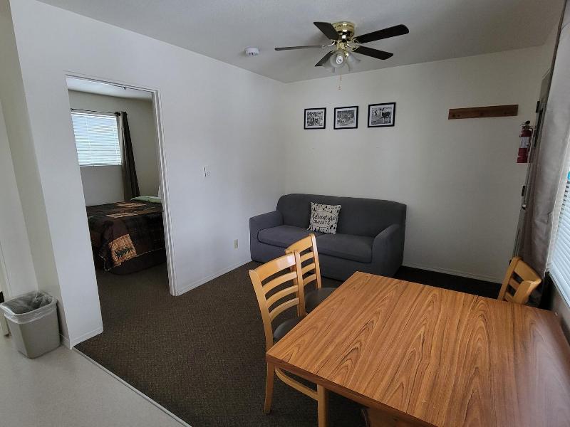 Mountain Springs Motel image