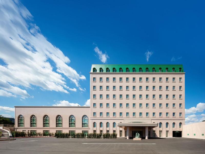 Grand Empire Hotel image