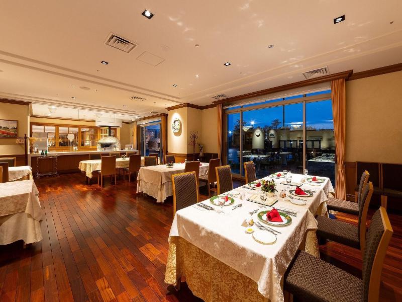 Grand Empire Hotel image
