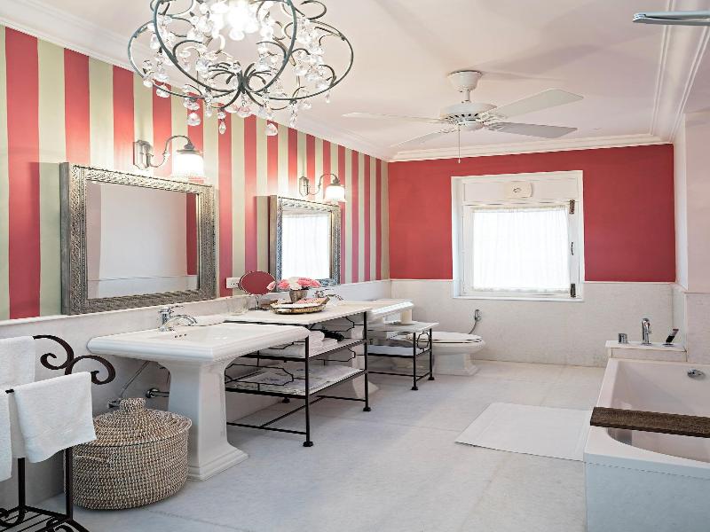 The Rohet House image