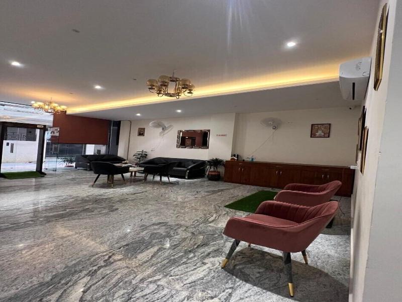 Hotel Ivory Inn image