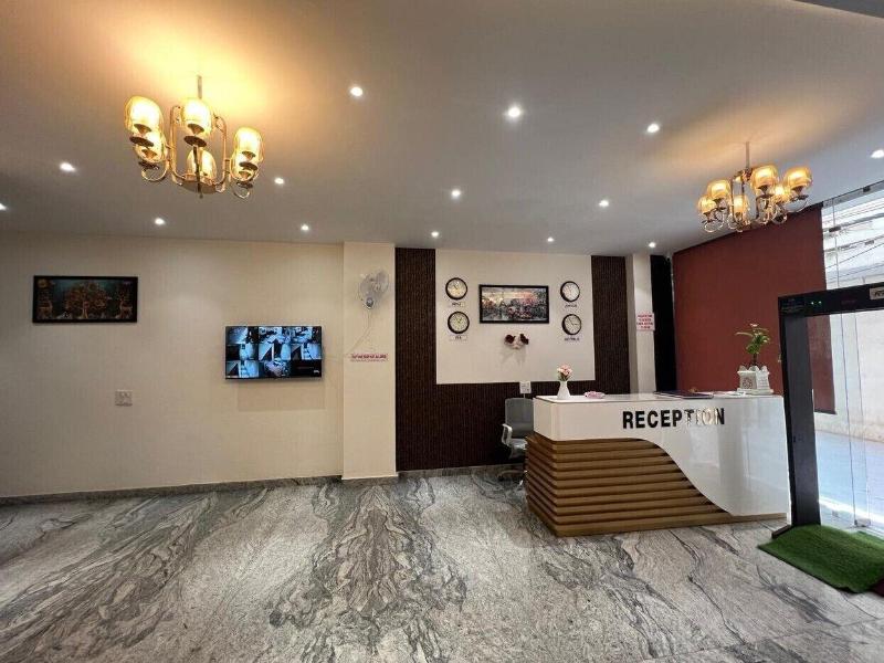Hotel Ivory Inn image