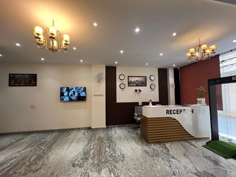 Hotel Ivory Inn image