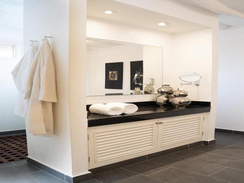 Lion In The Sun Boutique Hotel & Spa image