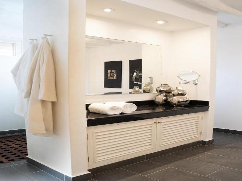 Lion In The Sun Boutique Hotel & Spa image