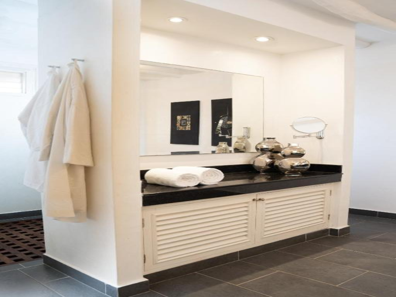 Lion In The Sun Boutique Hotel & Spa image