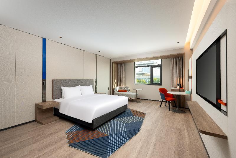 Holiday Inn Express Luoyang Longmen image