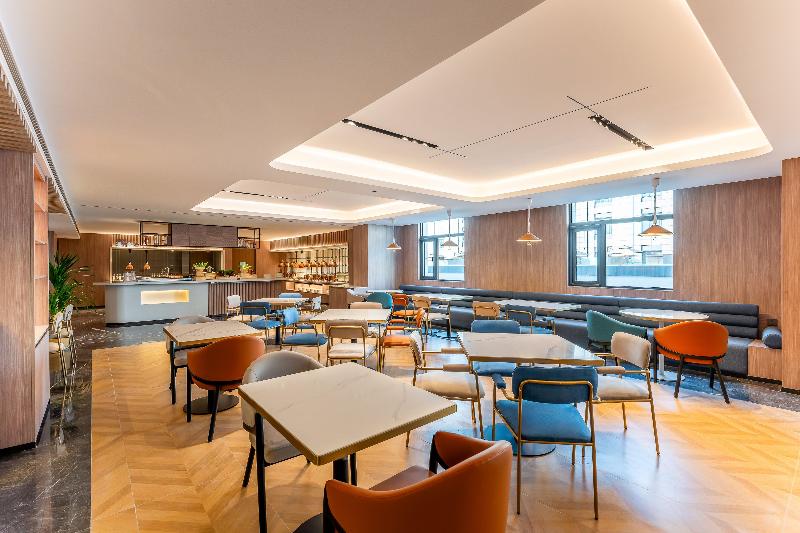 Holiday Inn Express Luoyang Longmen image