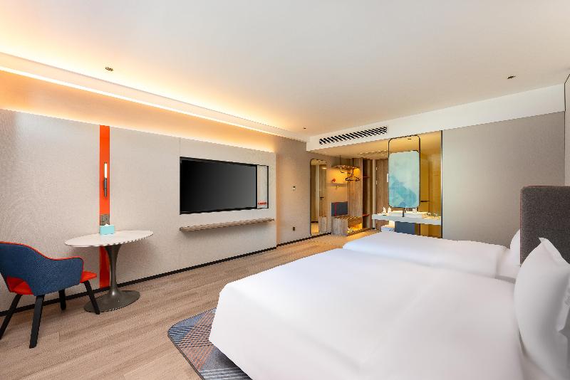 Holiday Inn Express Luoyang Longmen image