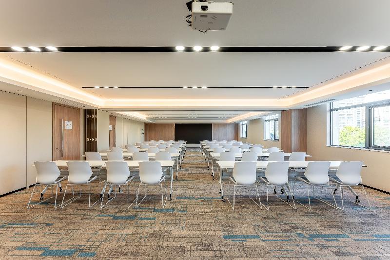 Holiday Inn Express Luoyang Longmen image