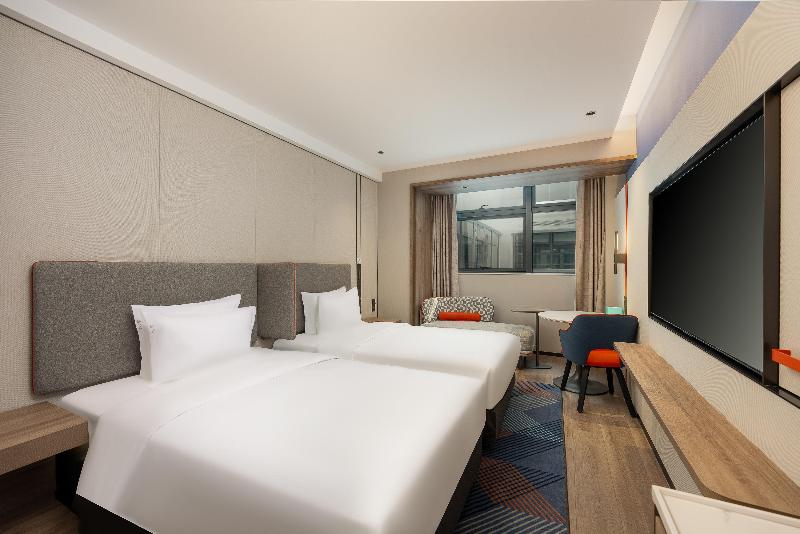 Holiday Inn Express Luoyang Longmen image