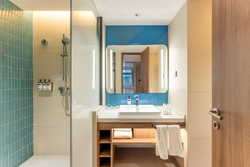 Holiday Inn Express Luoyang Longmen image