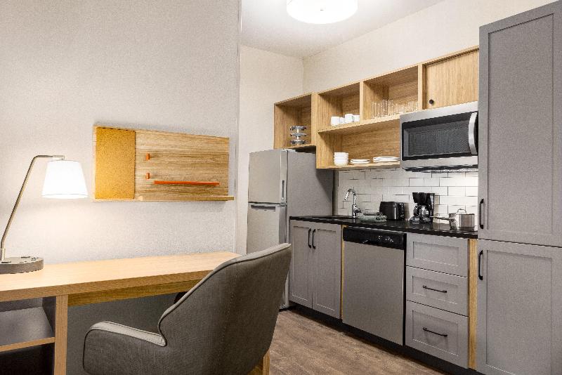 Candlewood Suites Orange image